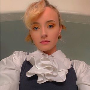 Meet your Posher, Lynny